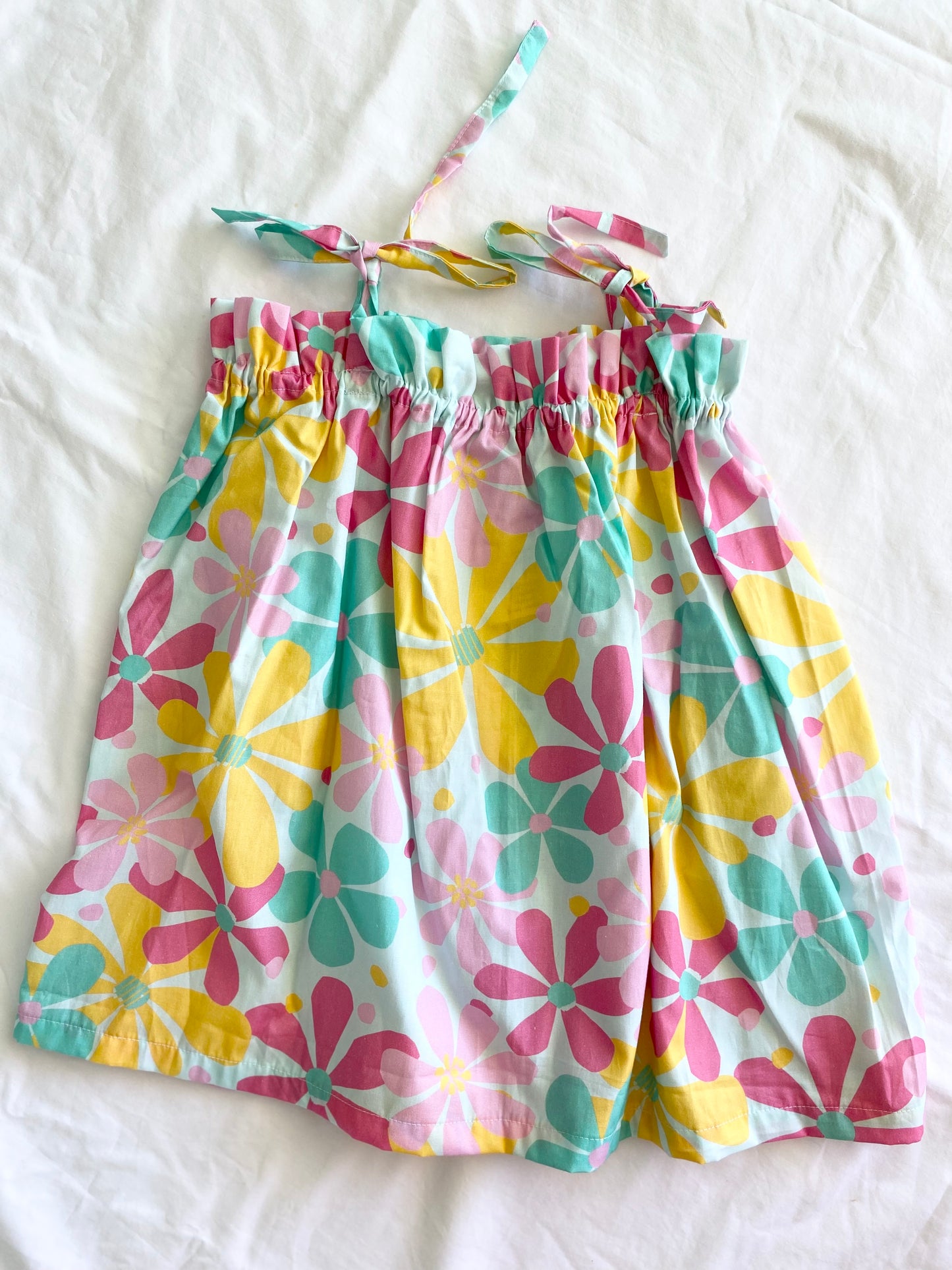 Libby Shoestring Dress ~ 100% Cotton ~ Retro Daisy