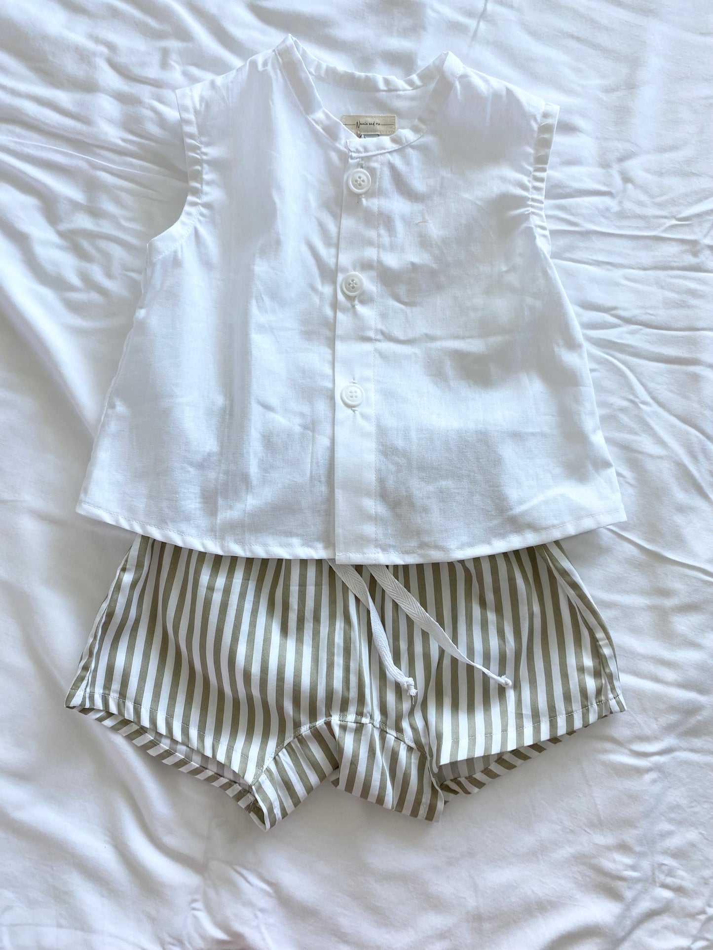 ZaiZai Baby Short Set - 100% Cotton - White Buttoned Top with Khaki Stripe Drawstring Short