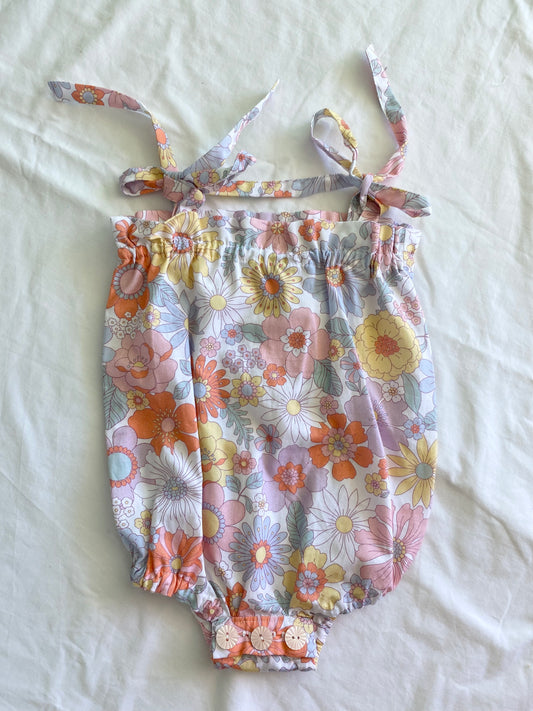 Libby Shoestring Romper ~ 100% Cotton ~ Retro Daisy