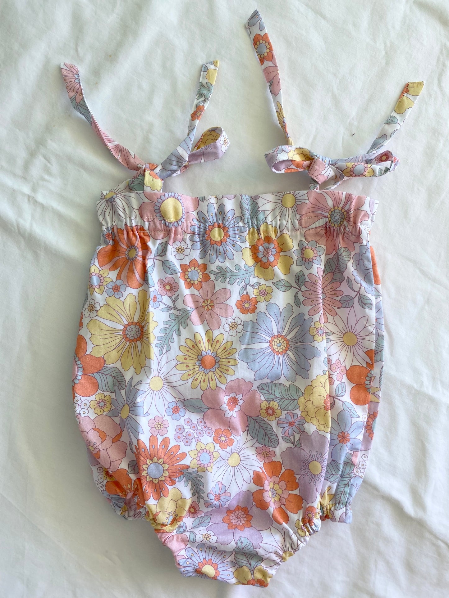 Libby Shoestring Romper ~ 100% Cotton ~ Retro Daisy