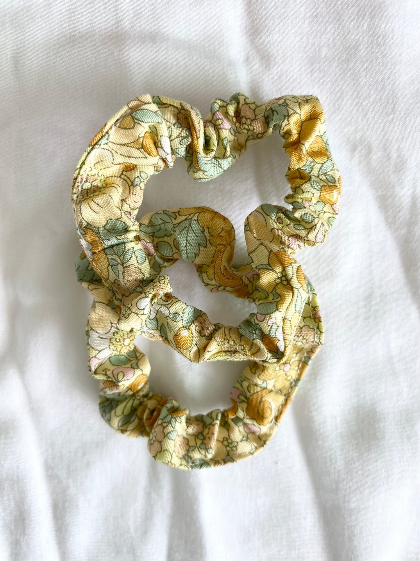 Libby Gold Harvest Bows and Scrunchies -
